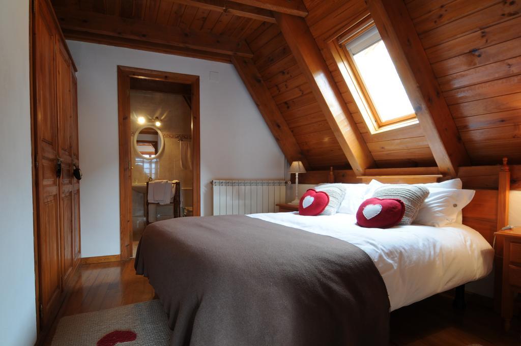 Casa Puig Hotel Montcorbau Екстериор снимка